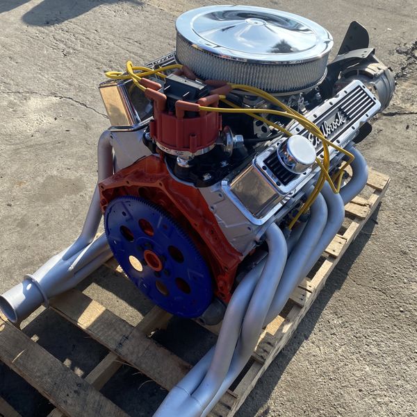 SBC 350 Chevy engine complete 4 bolt main for Sale in Bell Gardens, CA ...