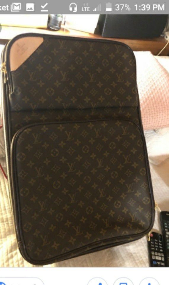 Louis Vuitton luggage for Sale in Las Vegas, NV - OfferUp