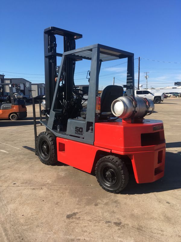 Forklift Nissan 5000 lbs for Sale in Dallas, TX OfferUp