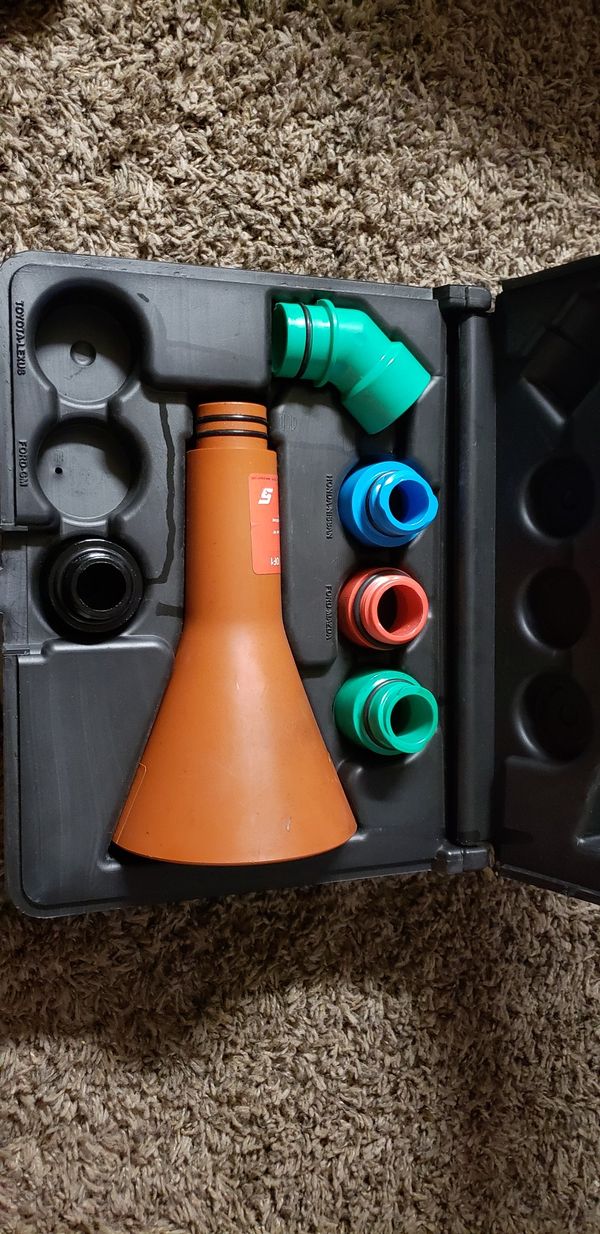 Snap on 5piece oil funnel kit for Sale in Marysville, WA OfferUp