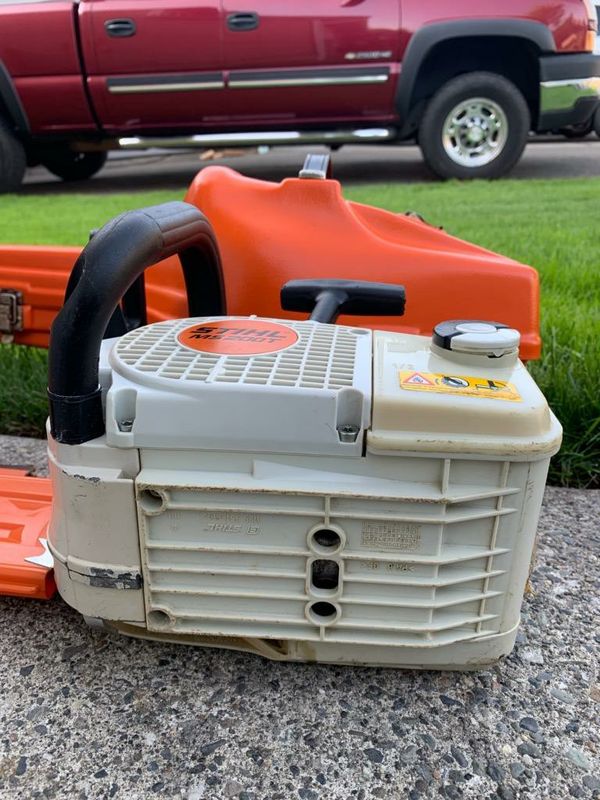 STIHL MS 200T PROFESSIONAL TOP HANDLE ARBORIST CHAINSAW W/ 16” BAR & CHAIN COVER, HARD CASE