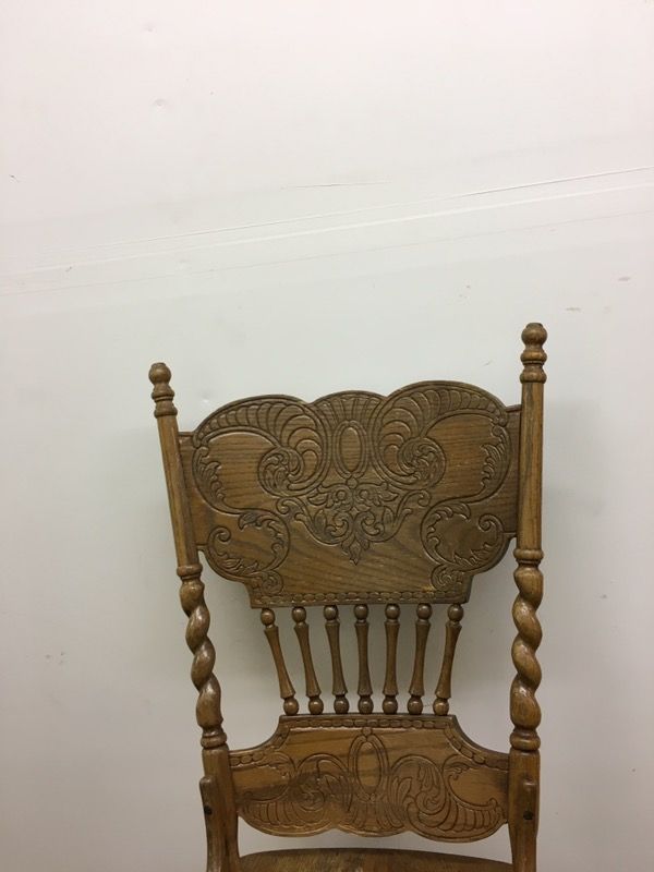H.W. HULL & SONS 1980 solid oak dinner room chairs for Sale in