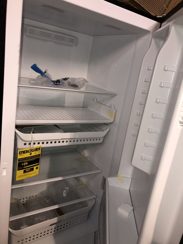 KENMORE ELITE 20.5 CUBIC FT STAINLESS STEEL UPRIGHT FREEZER for Sale in Los Angeles, CA OfferUp