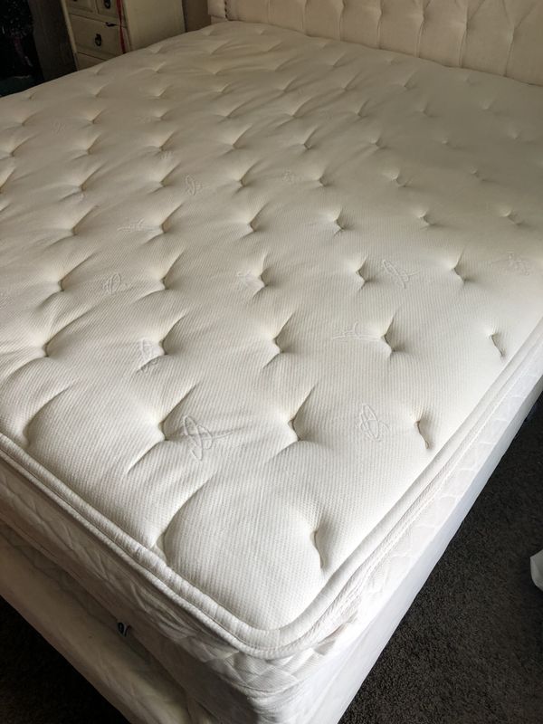 Complete Cal King Sleep Number Bed for Sale in Covina, CA OfferUp