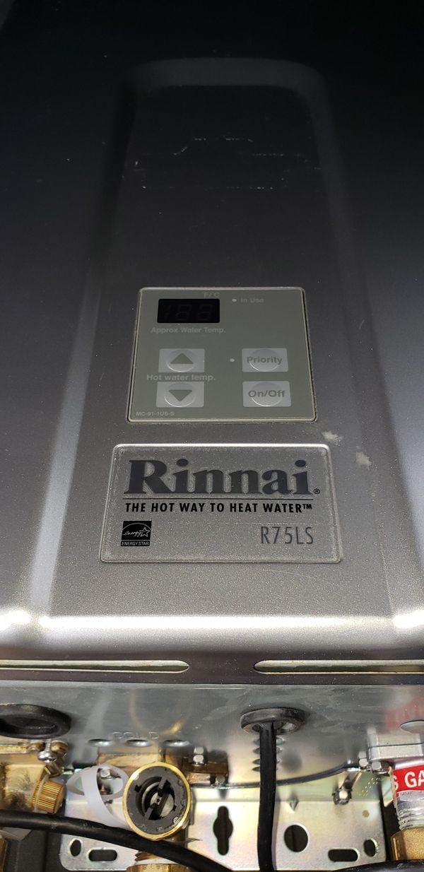 Used Gas Rinnai R75LS Tankless Water Heater for Sale in Haslet, TX
