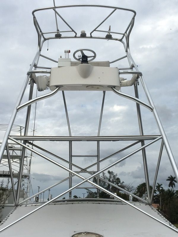 TUNA TOWER FOR SALE W OUTRIGGER! for Sale in Miami, FL OfferUp