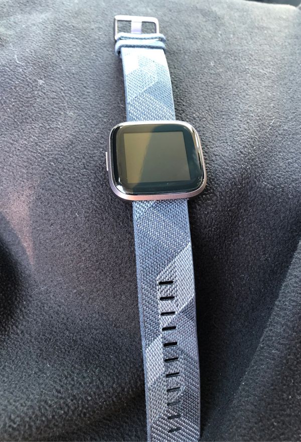 fitbit versa 2 special edition features