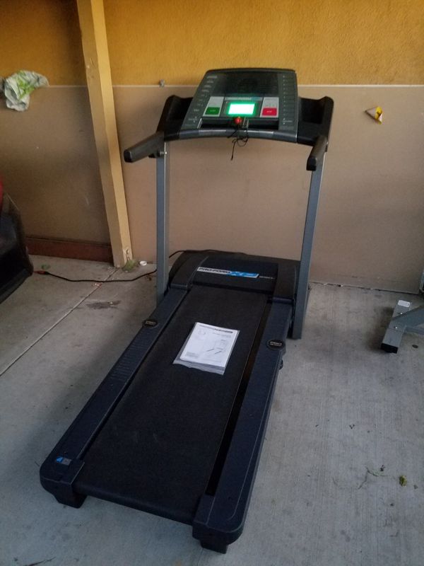 Like New Proform XP 550 Treadmill for Sale in Oxnard, CA OfferUp