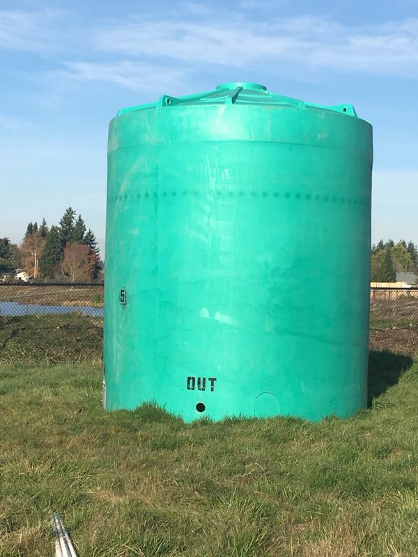 10-000-gallon-water-tank-142-diameter-165-height-for-sale-in-sumner