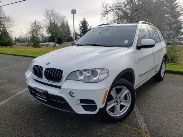2013 BMW X5 xDrive 35i with lifetime warranty included in