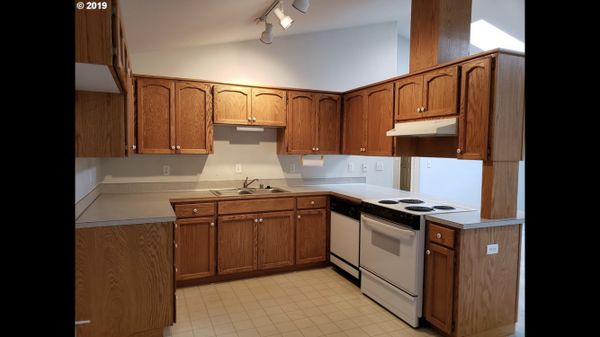 Kitchen Cabinets for Sale in Vancouver, WA - OfferUp
