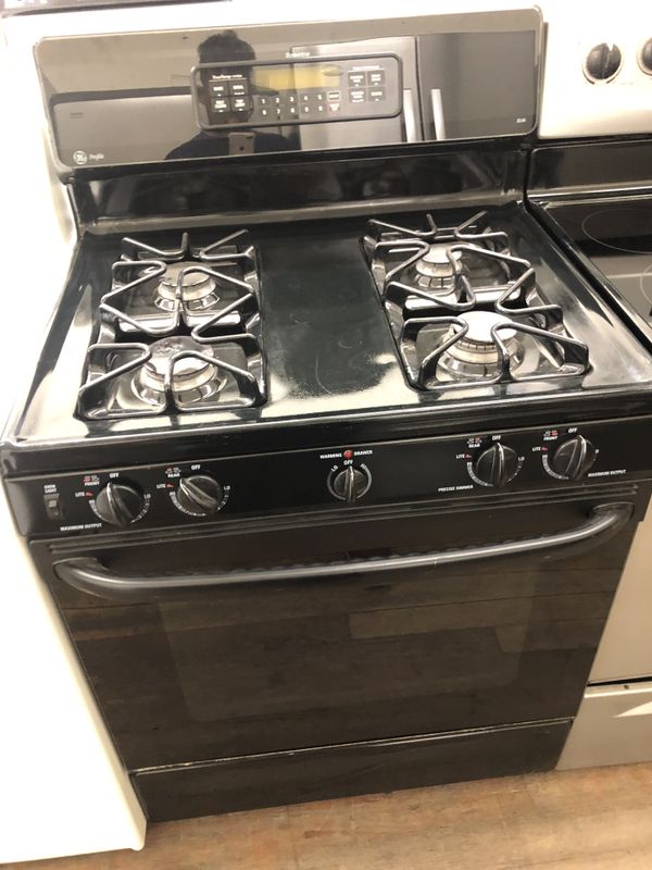 Gas stove black General Electric profile for Sale in Lawrence, MA - OfferUp