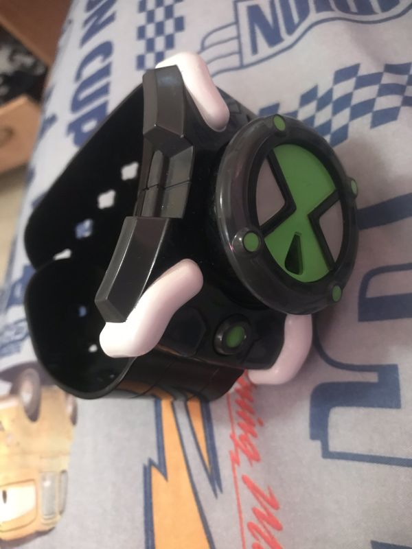 ben 10 omnitrix classic toy