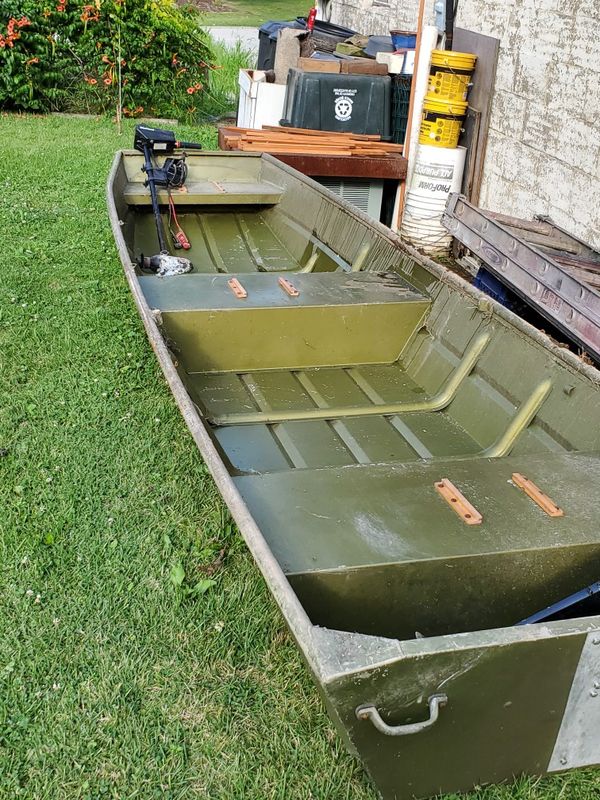 12 ft jon boat for Sale in McKeesport, PA OfferUp