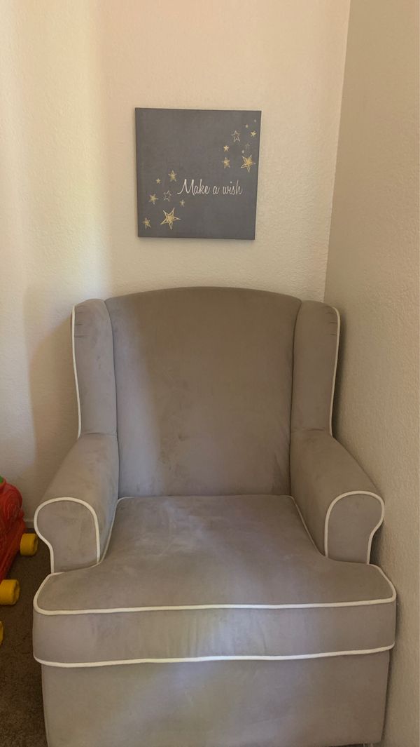 Eddie Bauer Rocking chair/ nursing glider chair for Sale in Pittsburg