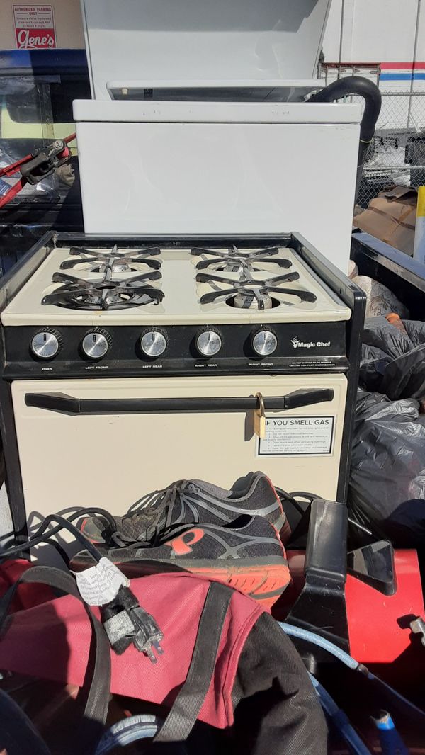 Magic chef gas stove for Sale in WA OfferUp