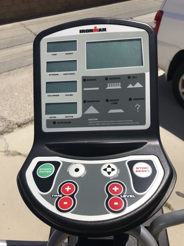 EXCELLENT CONDITION Ironman 600e Elliptical Machine for Sale in Palm